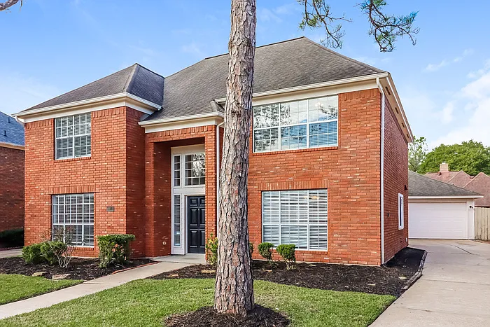 4 bed, 2.5 bath, 3184 sqft, $2,475 — Photo 4