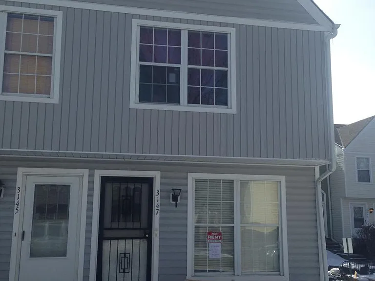 3147 S Estes St — Photo 1