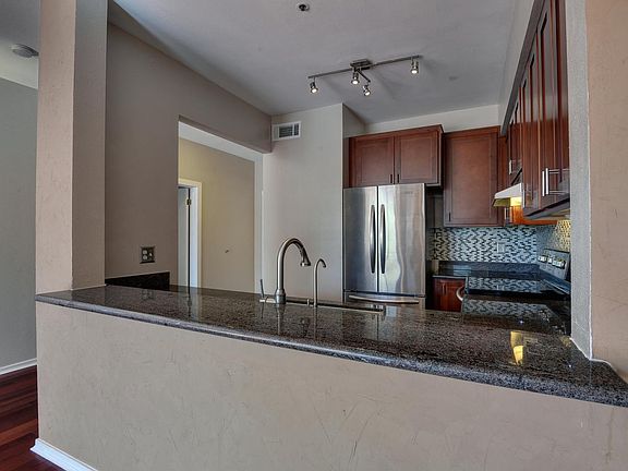 5th image of 97 E Saint James St APT 37