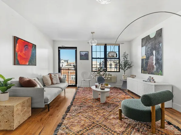 120 Pulaski St #3A, Brooklyn, NY 11206