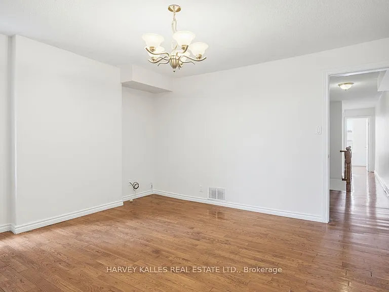 916 Bloor St W #UPPER — Photo 6