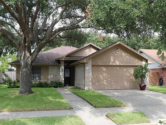 3rd image of 208 Mariner Dr