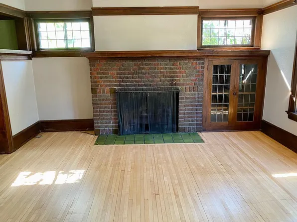 2016-2018 E 6th Street, 2016-2018 E 6th St #2016, Duluth, MN 55812