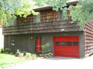6 Deane Ct, Norwalk, CT 06853