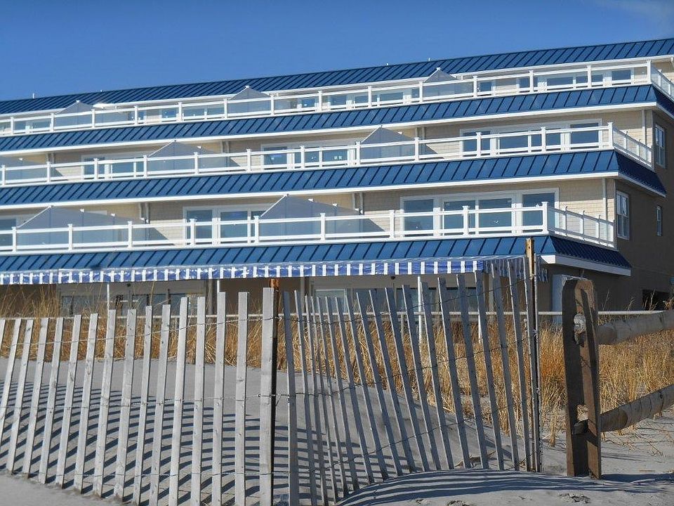 1st image of 4200 Boardwalk Unit 201