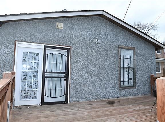 5th image of 2637 Spruce Ave