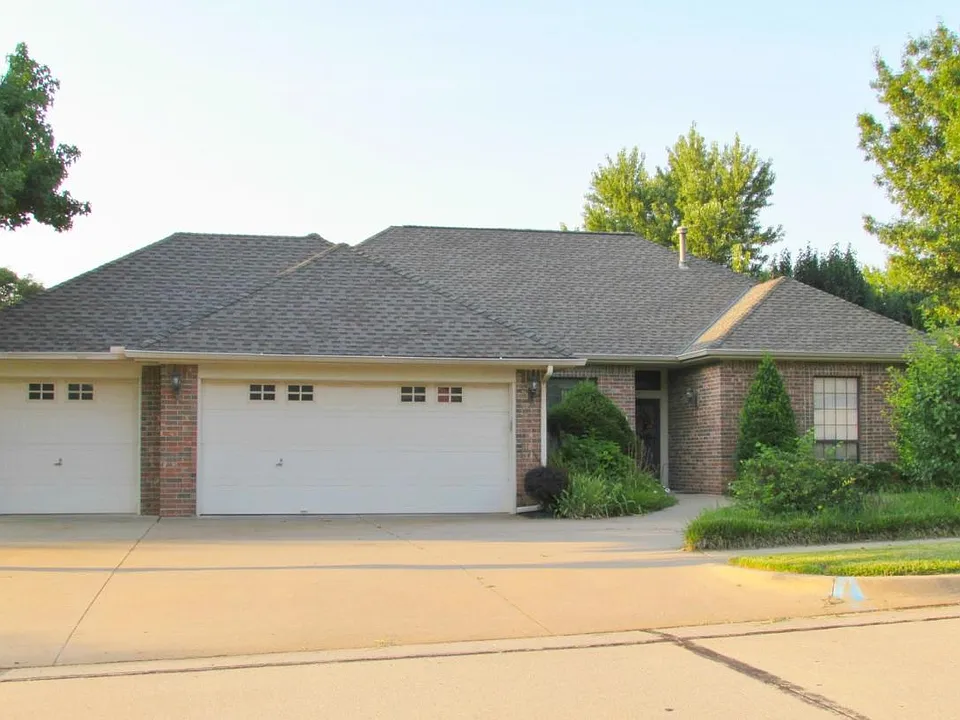 1213 Olde North Pl