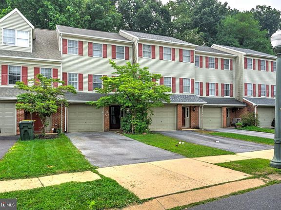 2nd image of 433 Crosswinds Dr