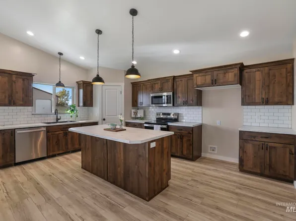 469 E Hagerman Avenue Block Lot 15-1, Duncome Subd Hagerman, ID 83332