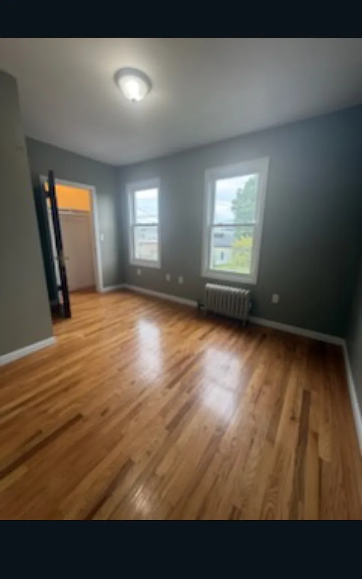 3 bed, $2,500 — Photo 4