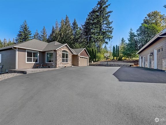 2nd image of 31 Hampshire Drive
