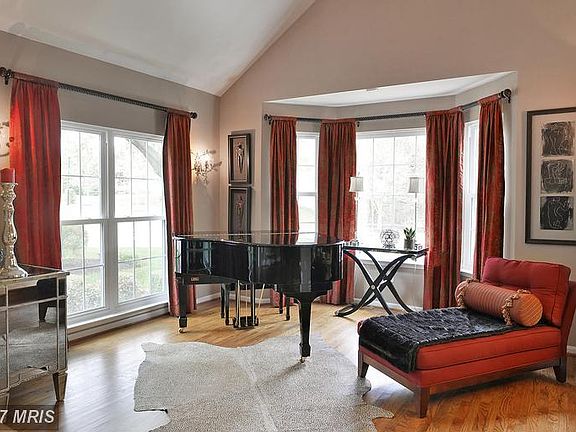 3rd image of 2495 Auburn Ln
