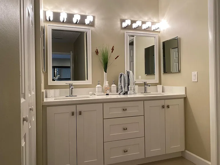 9285 Vista Del Lago #36F — Photo 13