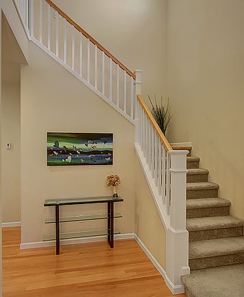 2nd image of 1779 10th Ave NE