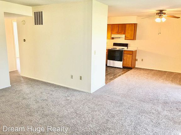 3rd image of 781 Sunset Blvd APT 2