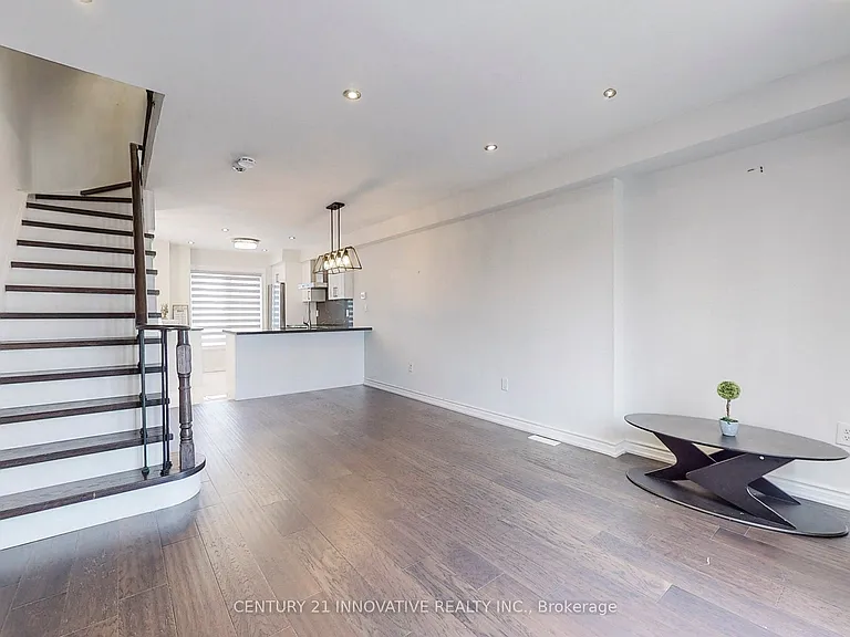 1635 Pickering Pkwy #18 — Photo 8