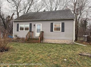 1319 Hillcrest St, Lansing, MI 48910