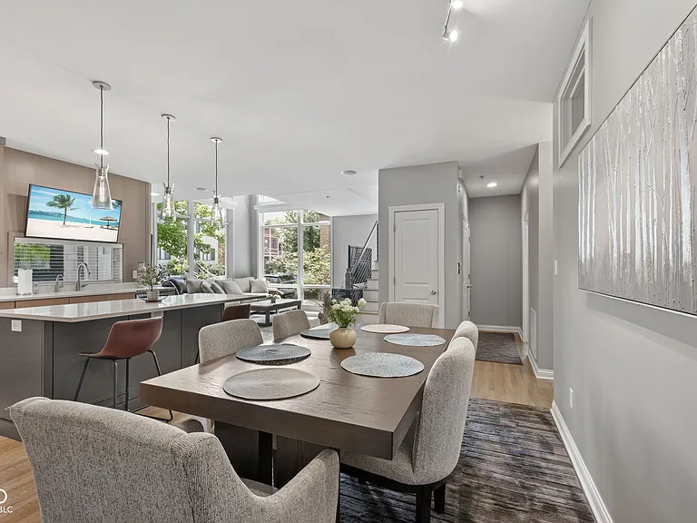 932 N Broadway St #1 — Photo 14