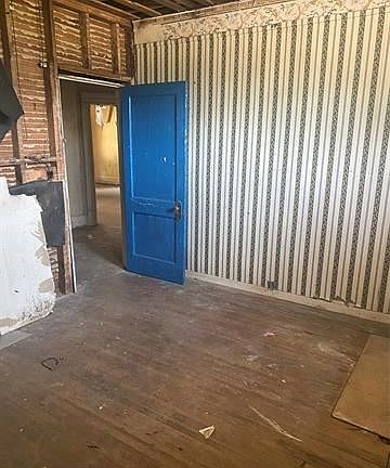 5th image of 401 Jordan St