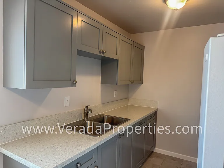4265 Altadena Ave #18 — Photo 2