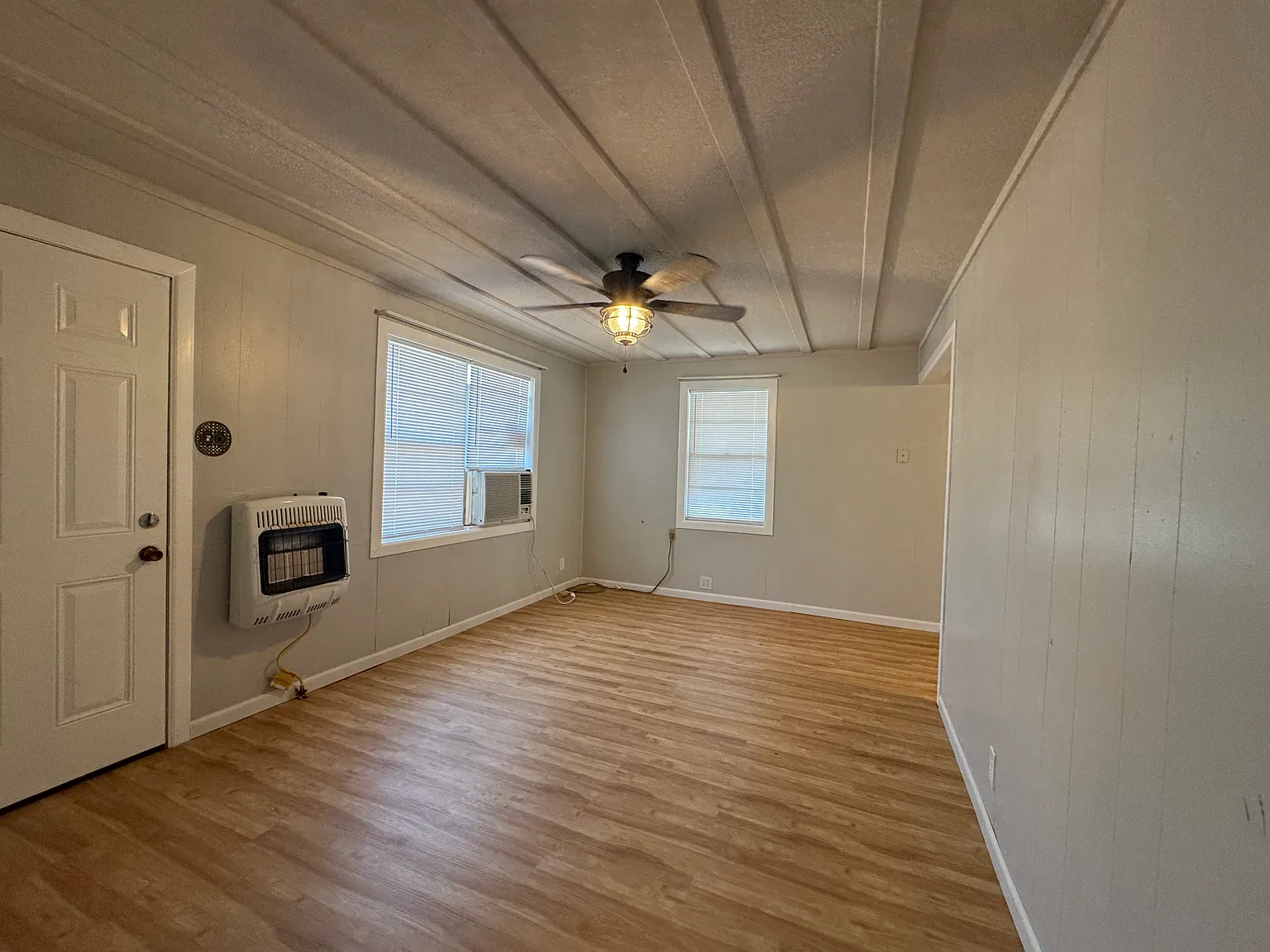 2 bed, 675 sqft, $1,100 — Photo 3