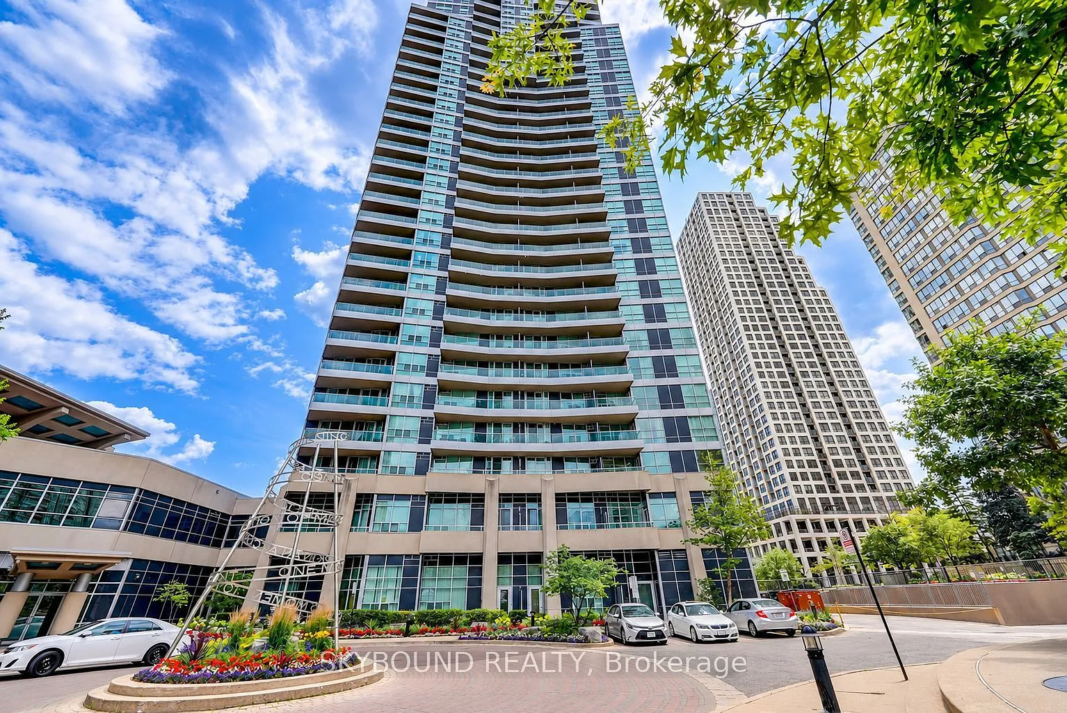 2 bed, $2,550 — Photo 1