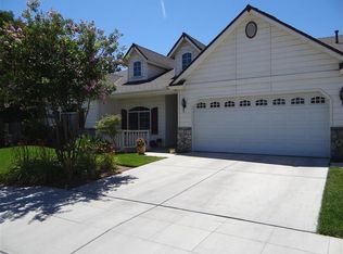 4733 W Roberts Ave, Fresno, CA 93722