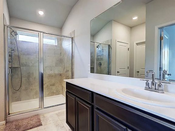 4th image of 206 Creek Hollow Dr