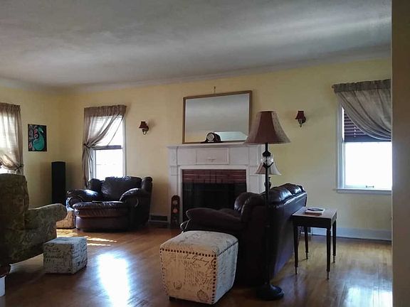 4th image of 3245 Pierce St