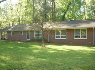 102 Pearl Ln, Chapel Hill, NC 27517