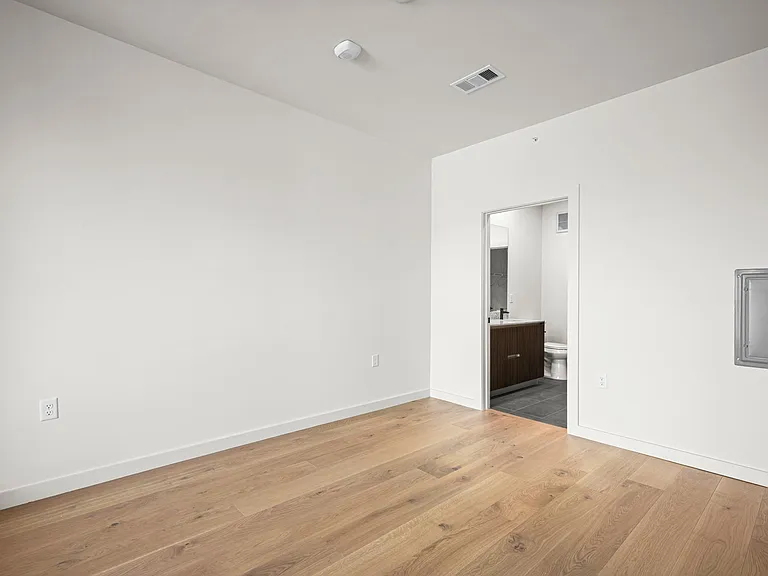 2209 S 1st St #318 — Photo 35