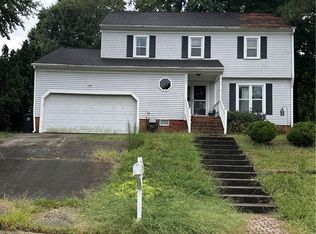 866 Garrow Rd, Newport News, VA 23608