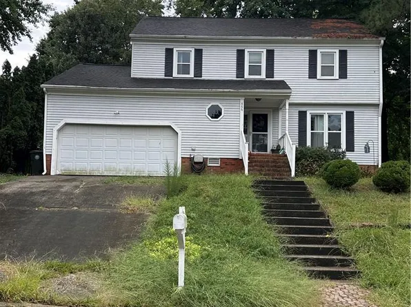 866 Garrow Rd, Newport News, VA 23608