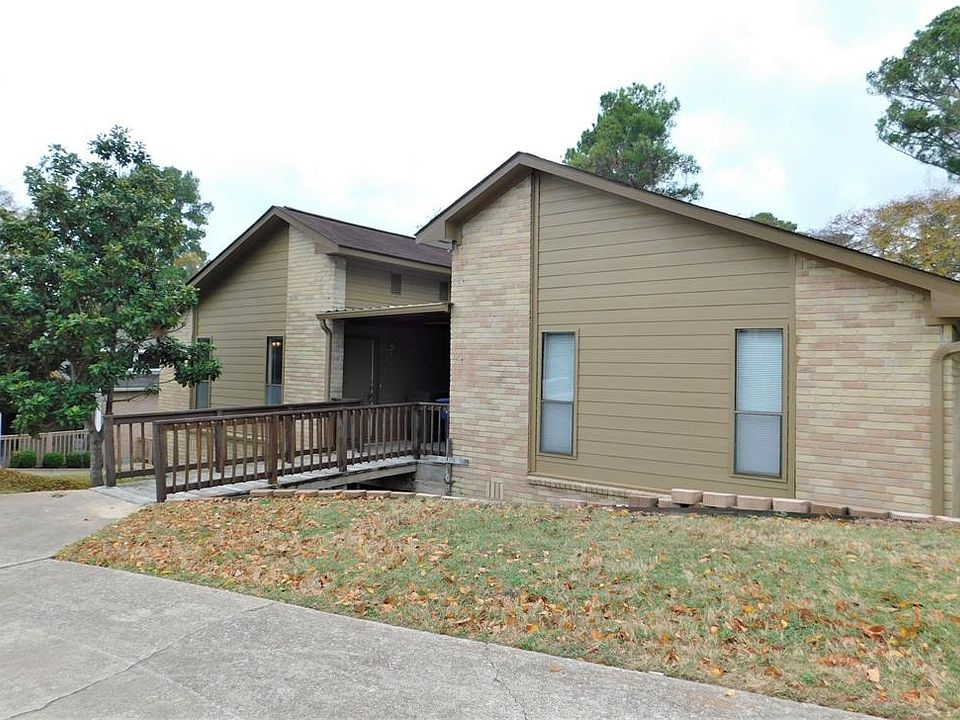 1st image of 624 Normal Park Dr