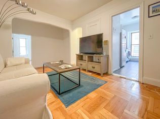 200 E 26th St APT 3E, New York, NY 10010