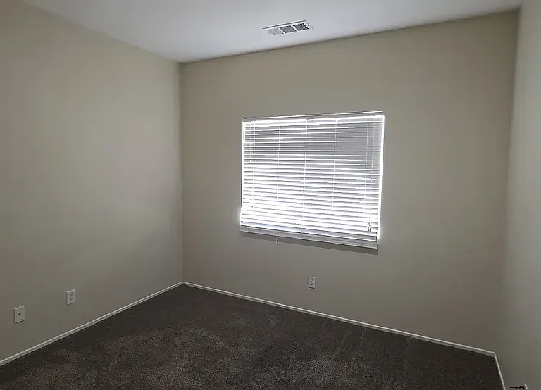 64076 Dolomite Ct — Photo 6