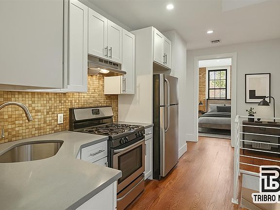 2nd image of 558 Kosciuszko St #1F