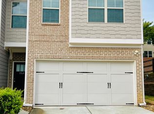 1964 Paxton Ridge Ln, Lilburn, GA 30047