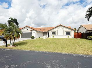 Hawkes Bluff, Davie, FL 33331