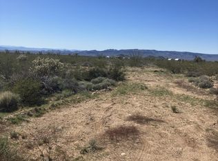 6 Rutz Rd, Yucca, AZ 86438