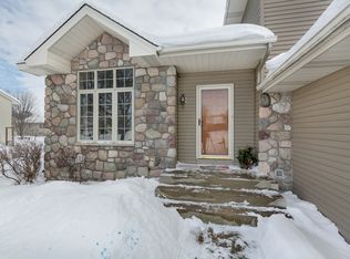 2852 89th Ln NE, Blaine, MN 55449