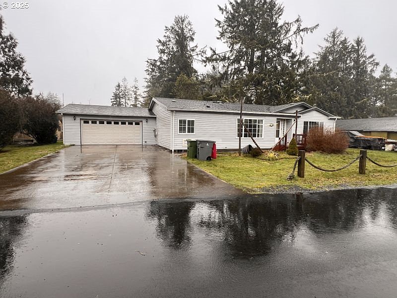 2nd image of 1885 1st Ave