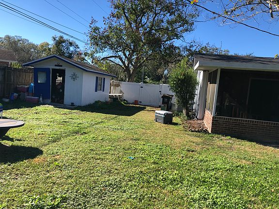 5th image of 1315 Lake Miriam Dr