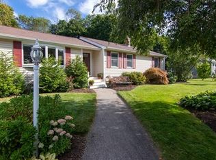 40 Easy St, Bellingham, MA 02019