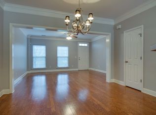 8606 Gauphin Pl, Nashville, TN 37211