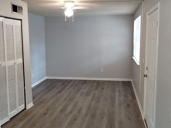 3rd image of 8464 Navarra Ave