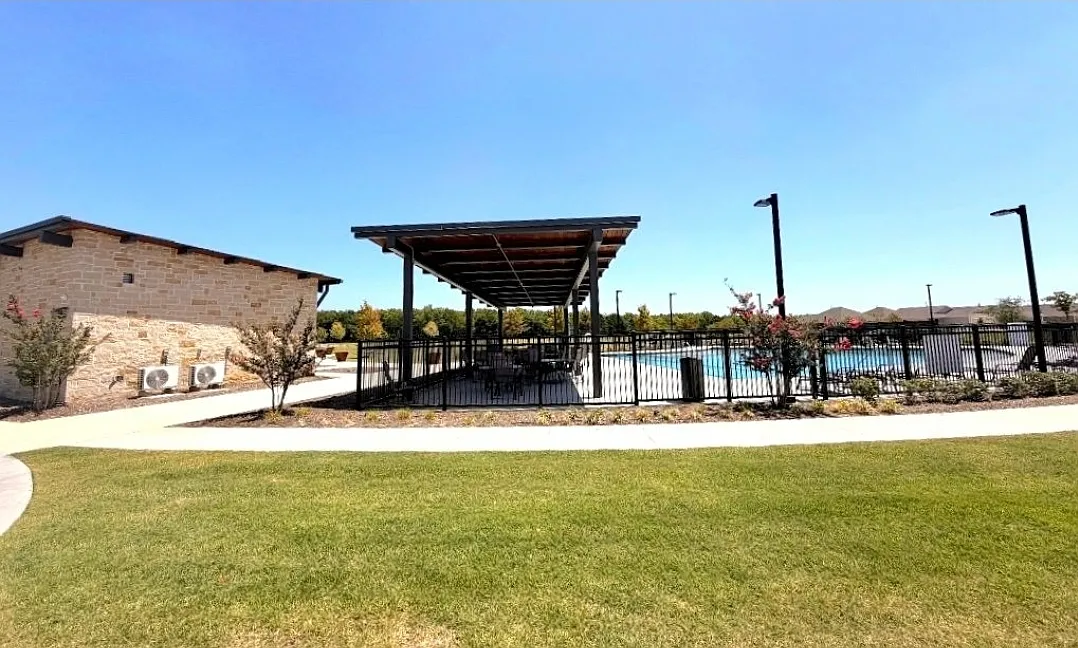 4 bed, 1667 sqft, $1,895 — Photo 3