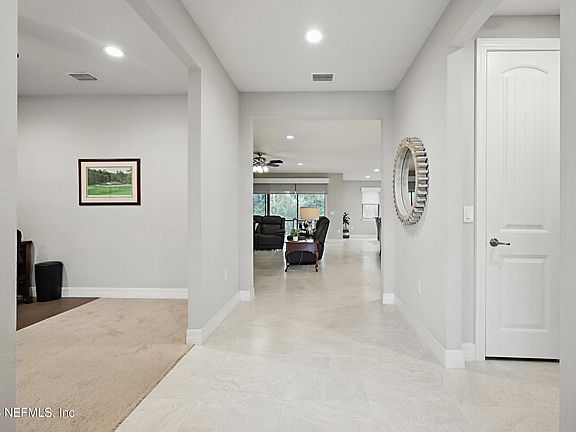 4th image of 203 WILD CYPRESS Circle