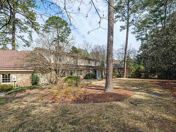 2nd image of 29 Olde Springs Rd