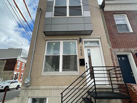2nd image of 2629 Martha St
